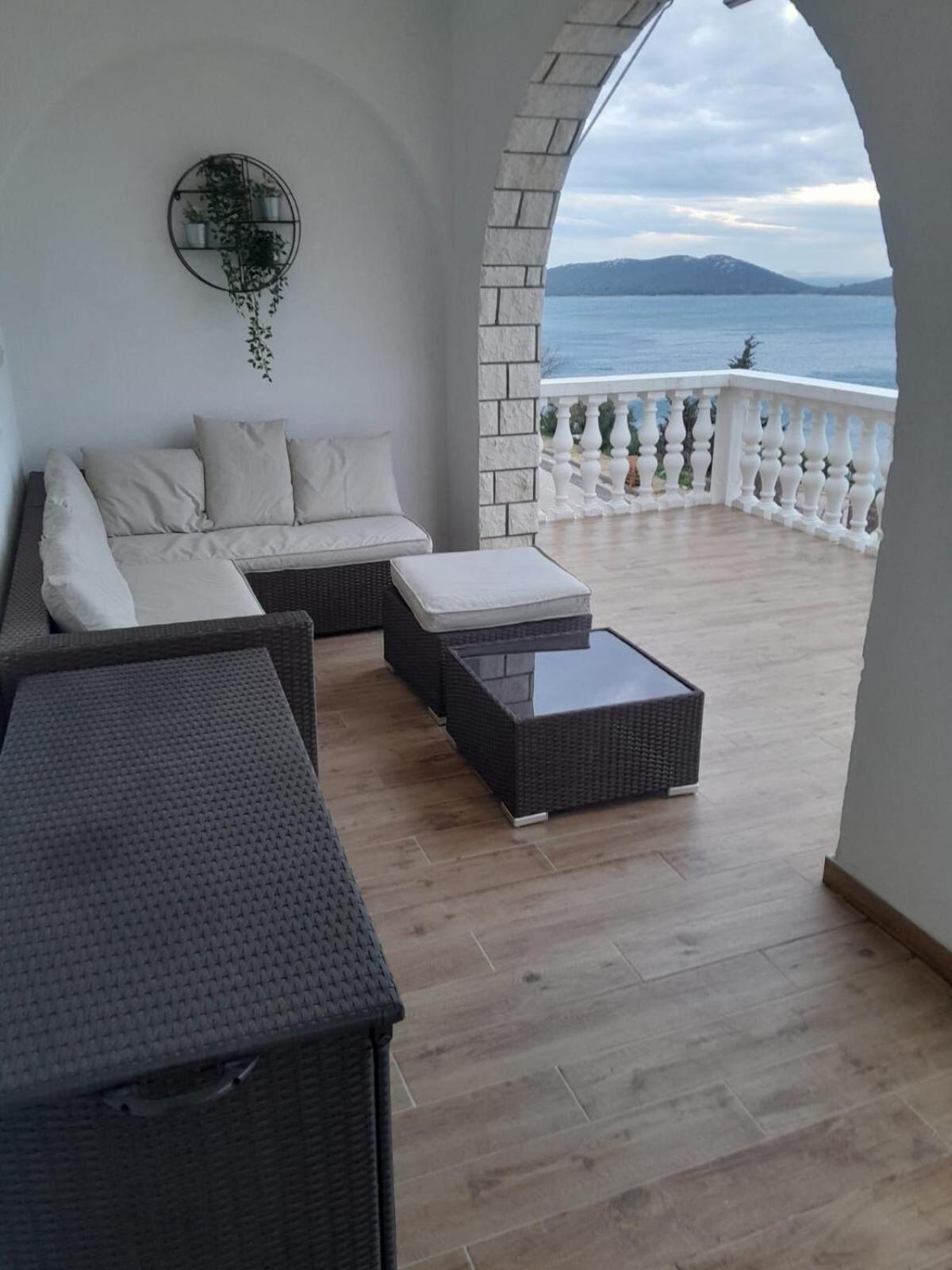 Apartments Josip ดราเก ภายนอก รูปภาพ