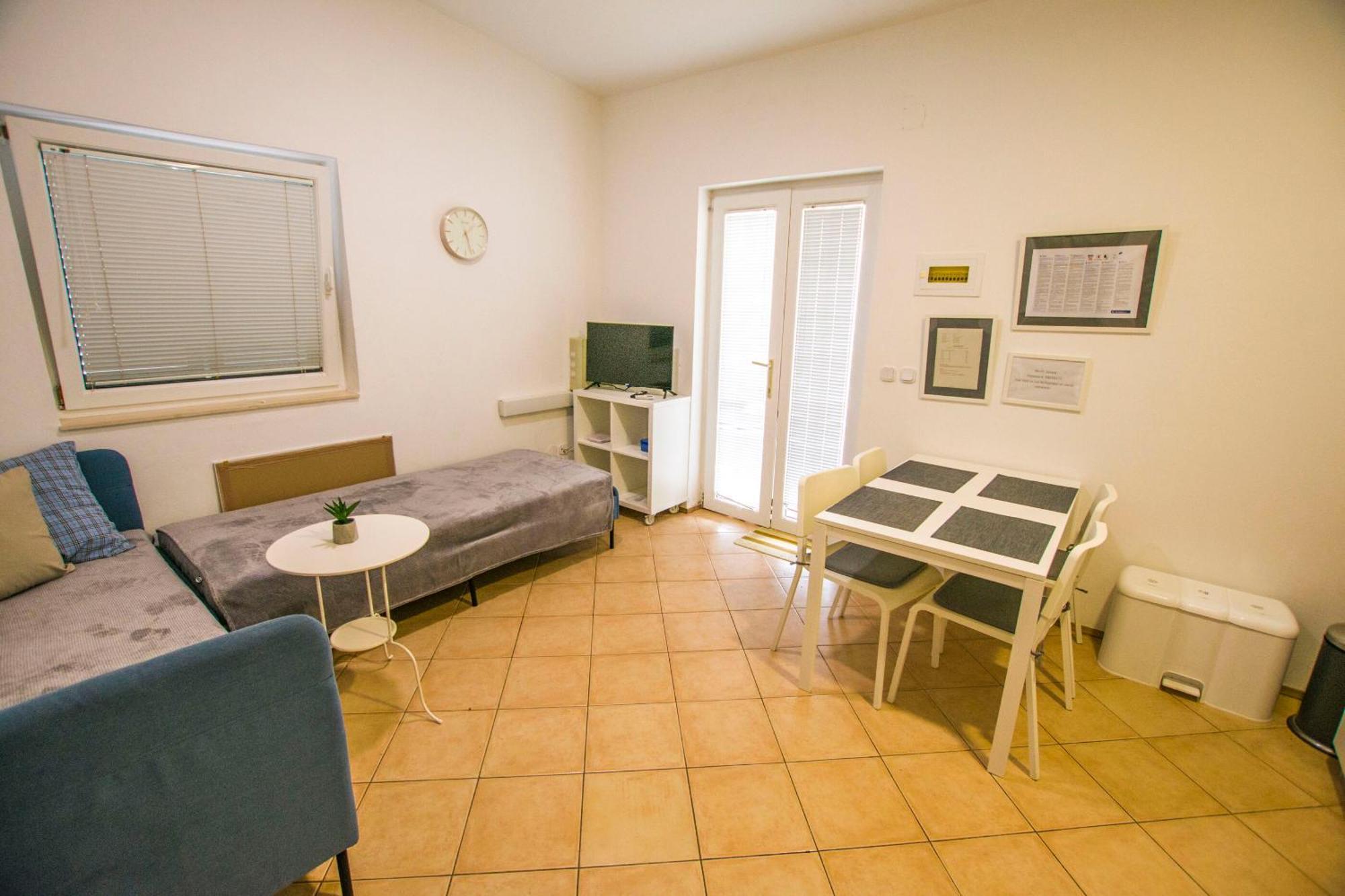 Apartments Josip ดราเก ภายนอก รูปภาพ