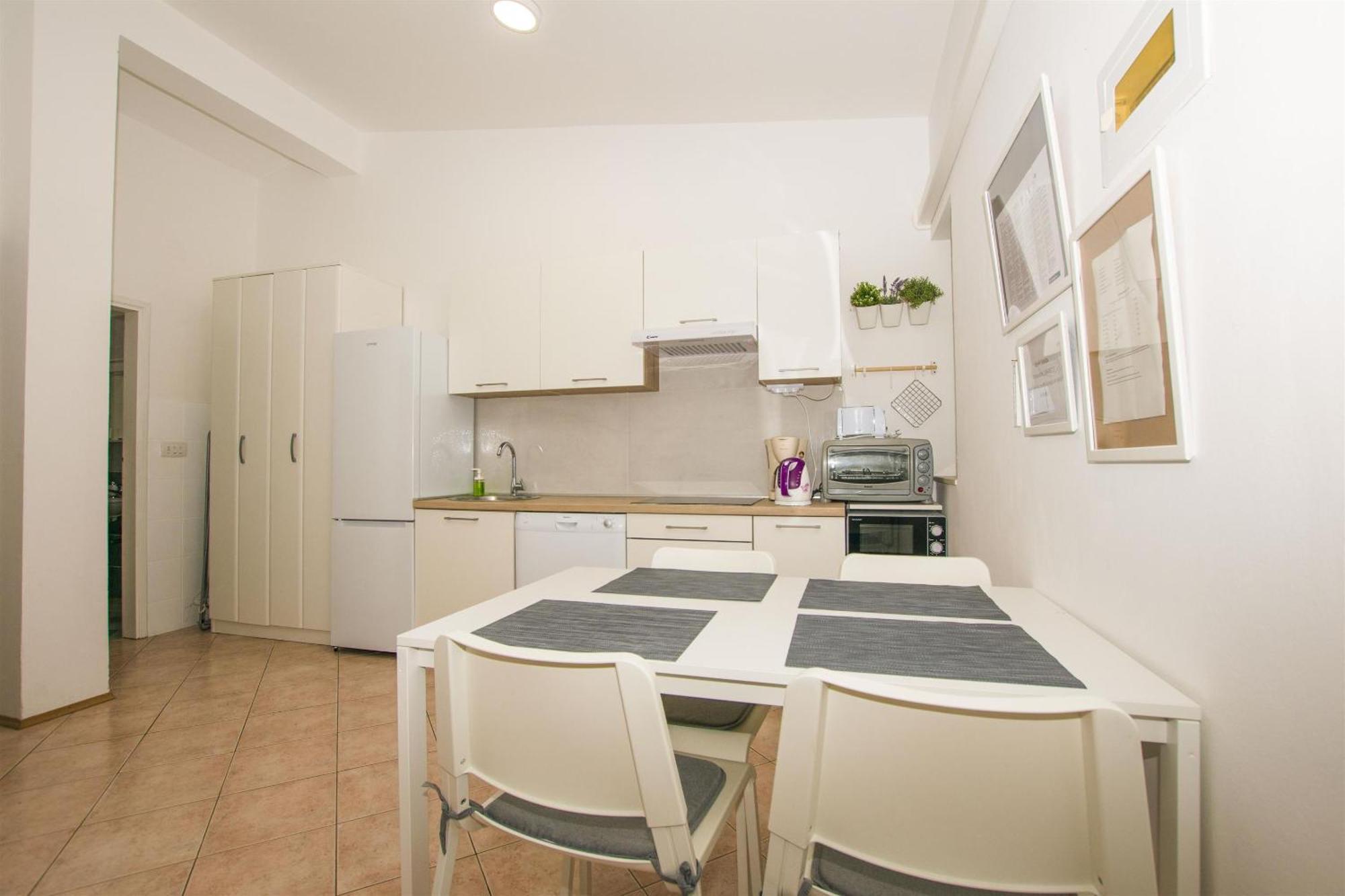 Apartments Josip ดราเก ภายนอก รูปภาพ