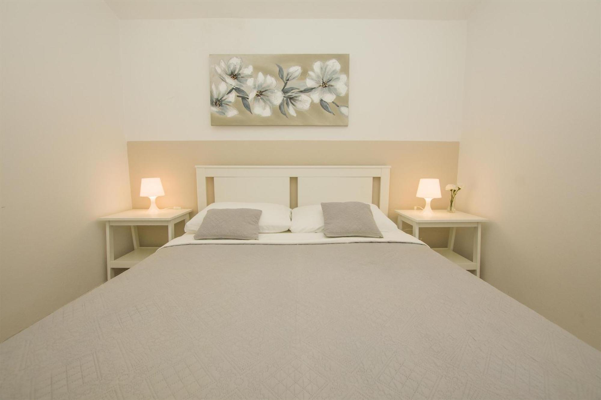 Apartments Josip ดราเก ภายนอก รูปภาพ