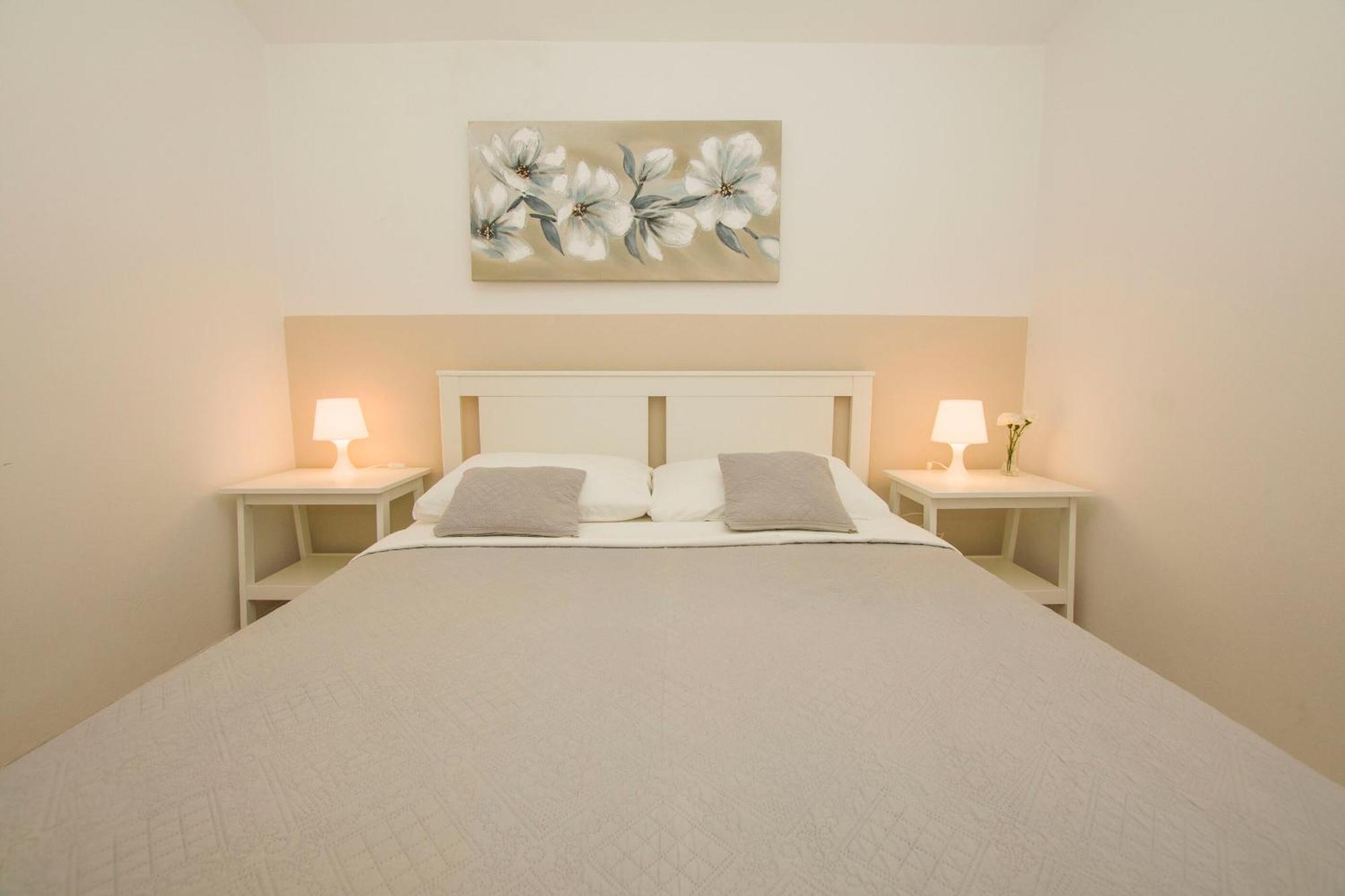 Apartments Josip ดราเก ภายนอก รูปภาพ